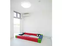 こだわりPOINT2：【子供部屋】漆喰を使用した体に優しい広々スペース。楽しく安心して過ごせます