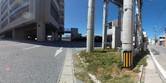  沖縄県浦添市港川の売買マンション 内観・外観 前面道路含む現地写真