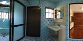  沖縄県糸満市武富の売買一戸建て 内観・外観 浴室・洗面台